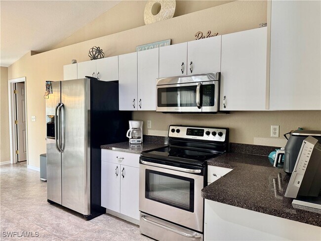 Building Photo - 1506 SW 14th St