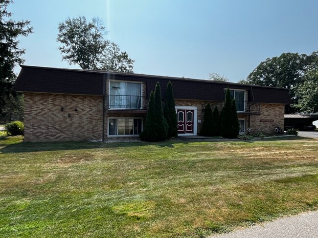 Building Photo - 428 Butternut Dr