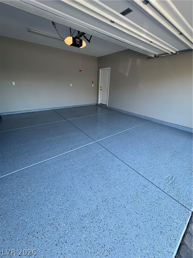 Building Photo - 7490 Lush Oasis Ave.