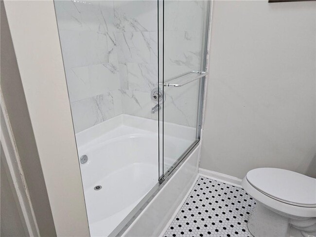 Building Photo - 2961 Hawk Ct SE