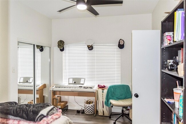 Building Photo - 3410 Speedway