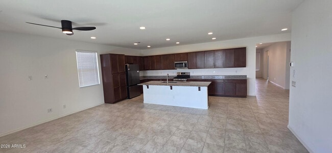 Building Photo - 14759 W Soft Wind Dr