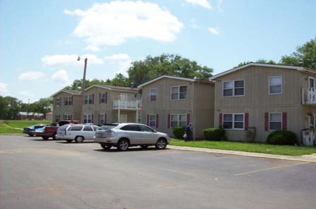Building Photo - Castlewood Apartments