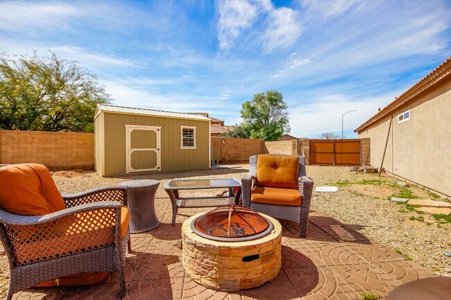 Building Photo - Spacious 3 Bed, 2 Bath Home in Mesa