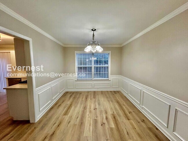 Building Photo - 2250 Winthrope Way Dr