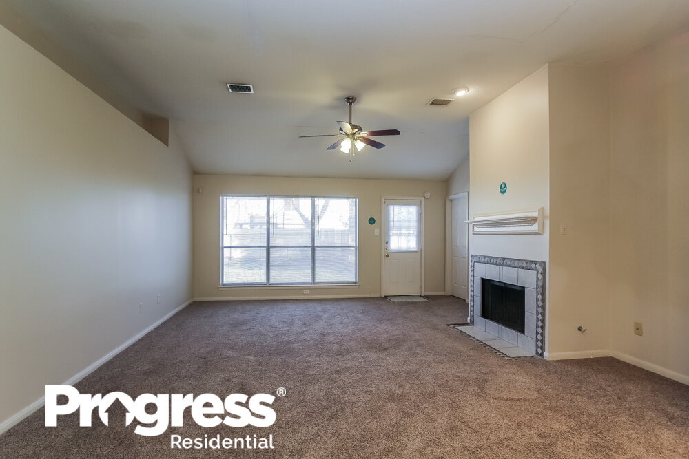 Building Photo - 31164 N Head Dr