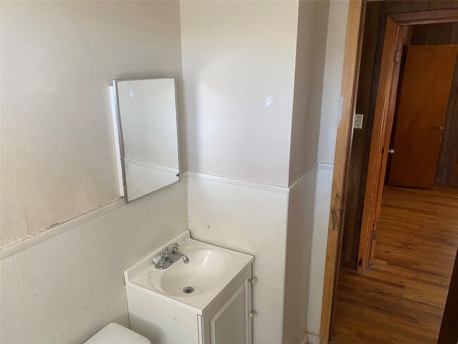Building Photo - 4008 Elmwood St