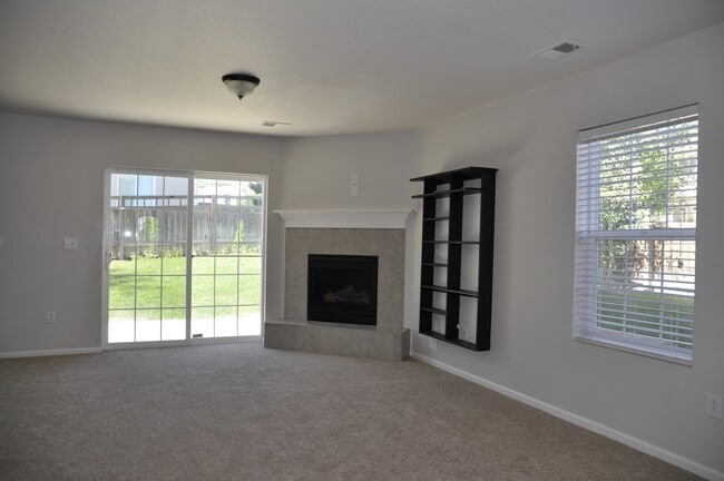 Building Photo - 4144 Alcazar Dr