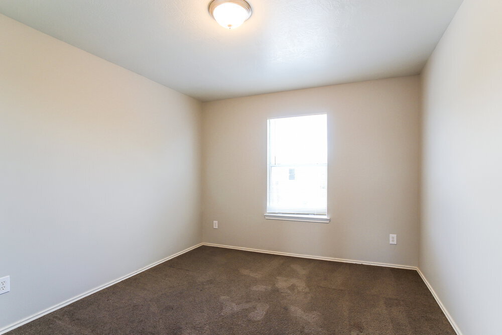 Building Photo - 21243 Linden House Ct
