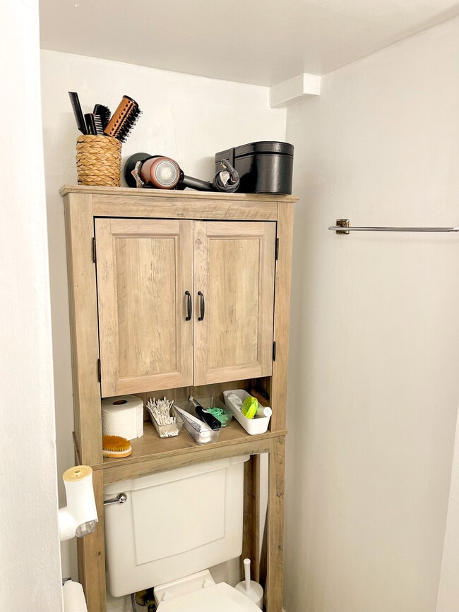 Building Photo - 825 E 820 N