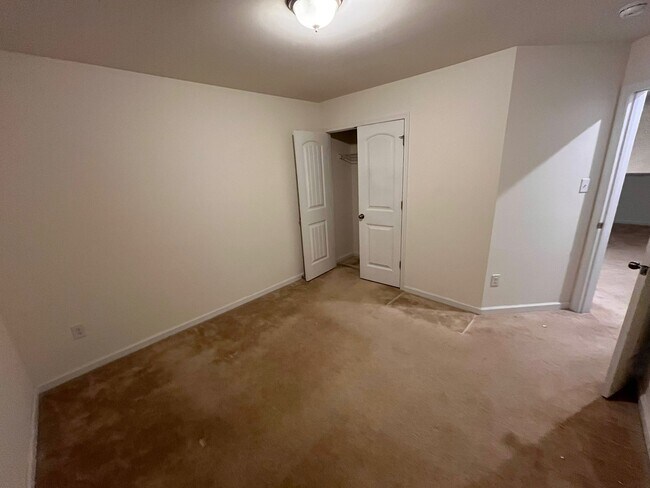 Building Photo - 2211 Nightfall Dr