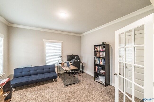 Building Photo - 6 Desert Oak Ct SW