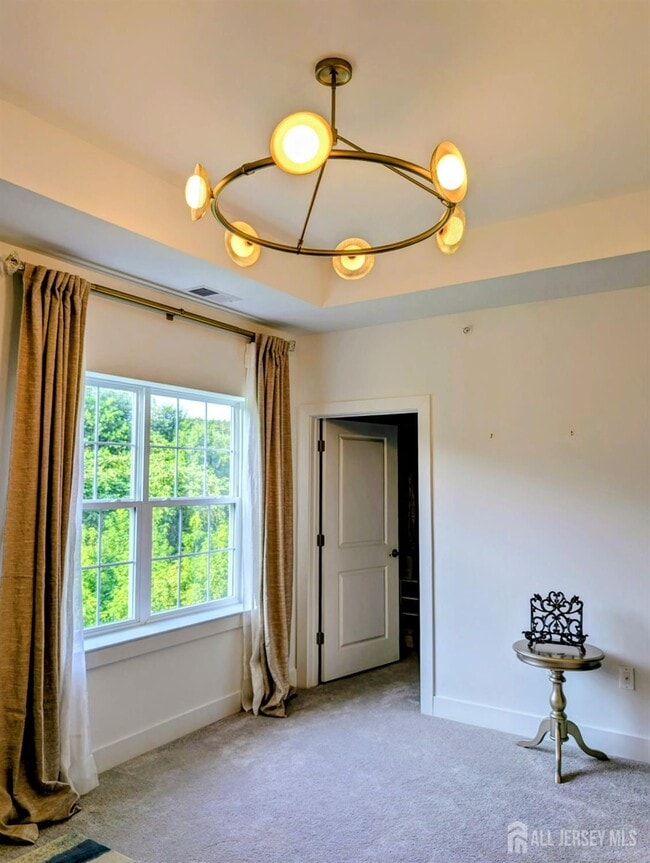 Building Photo - 1138 Vanderbergh Blvd