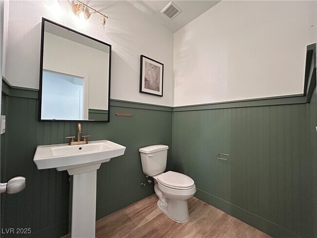 Building Photo - 8085 Skye Roar Ct