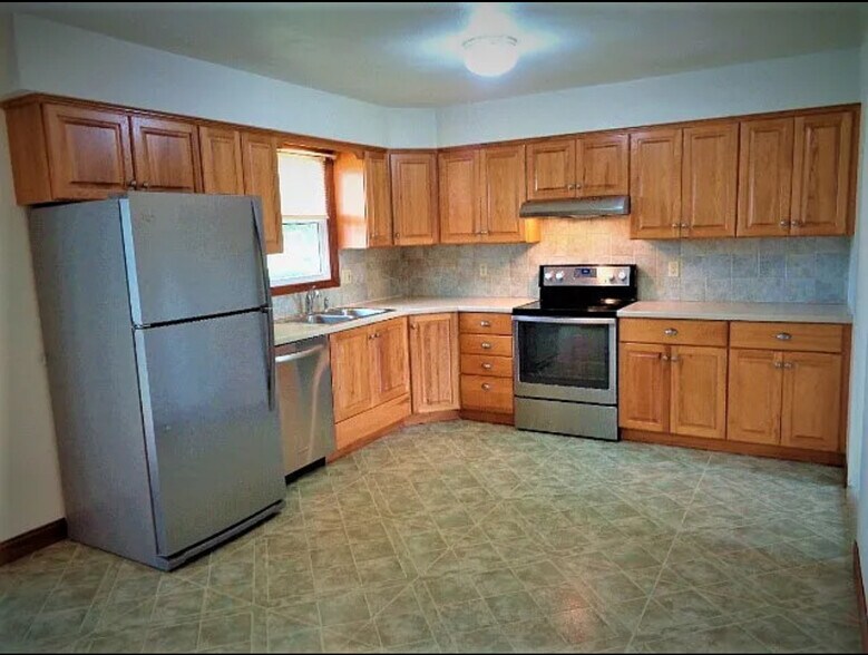 Kitchen - 312 N Main St