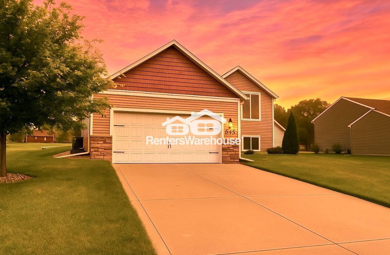 Building Photo - 645 Northview Dr