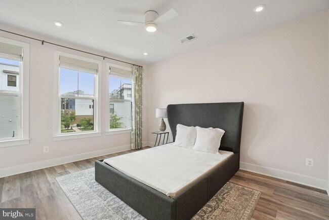 Building Photo - 1641 Bandit Loop