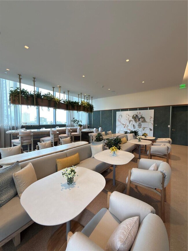 Building Photo - 77 SE 5th St