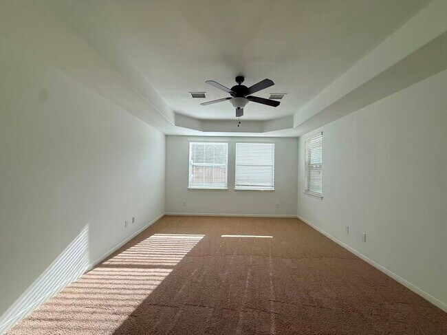Building Photo - 2814 Ridgeglen Ln