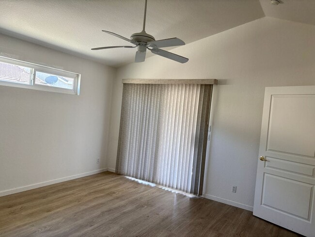 Building Photo - 55+ Folsom Gated Community-2/2 (WOW)!  Please see full ad for viewings!