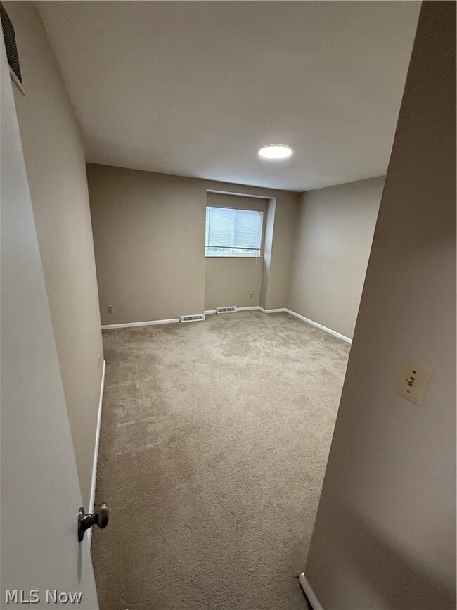 Building Photo - 6136 Clingan Rd