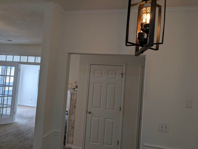 Building Photo - 9734 Leyland Dr