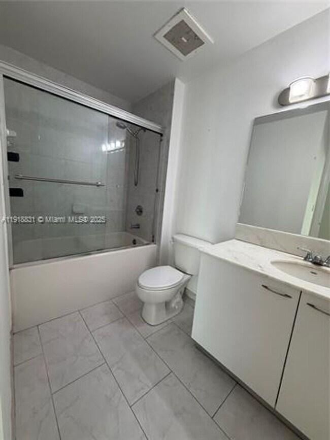 Building Photo - 133 NE 2nd Ave