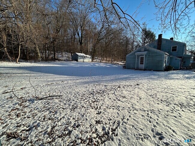 Building Photo - 244 Woodlawn Cir