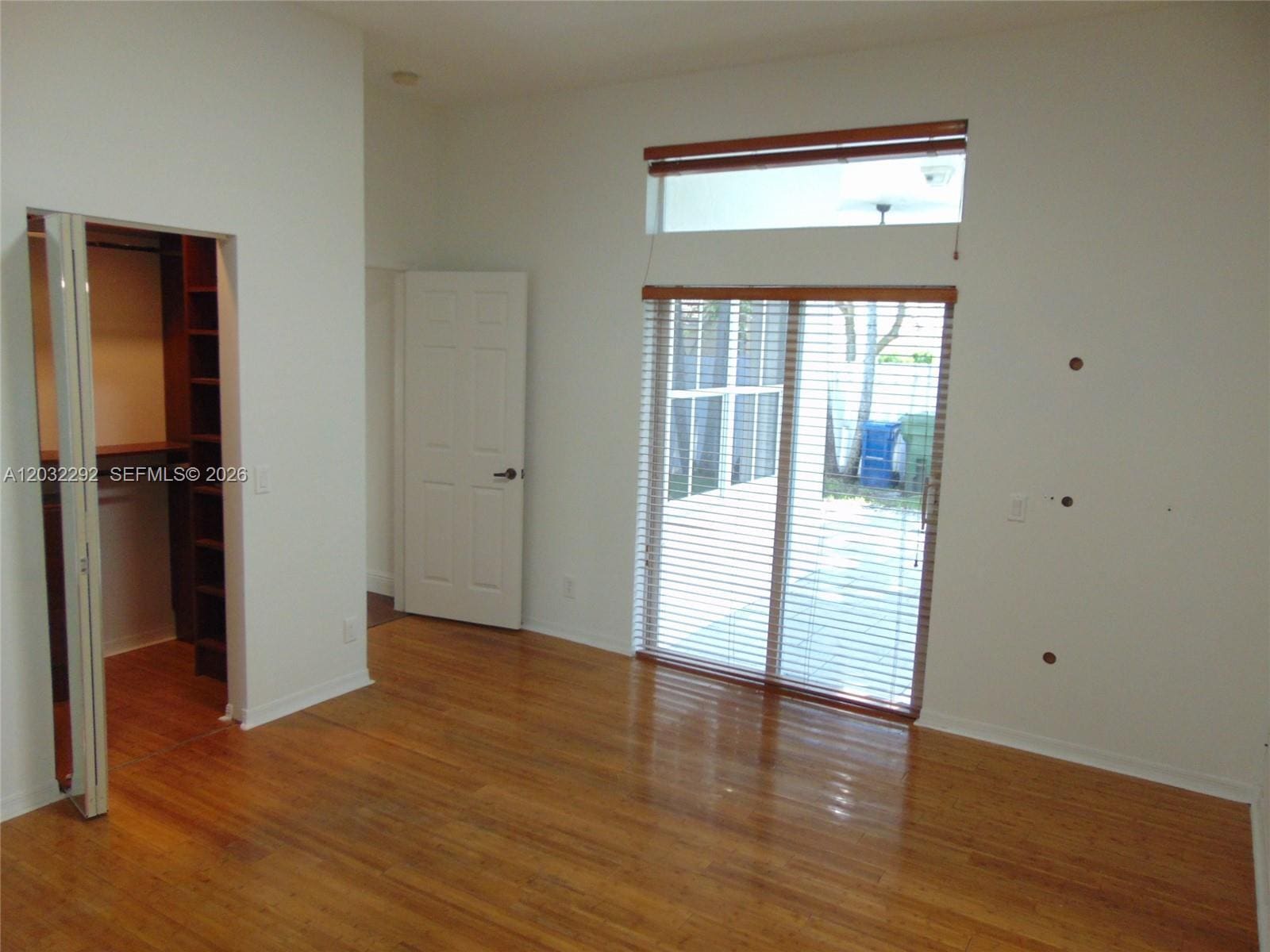 Building Photo - 624 Vista Meadows Dr