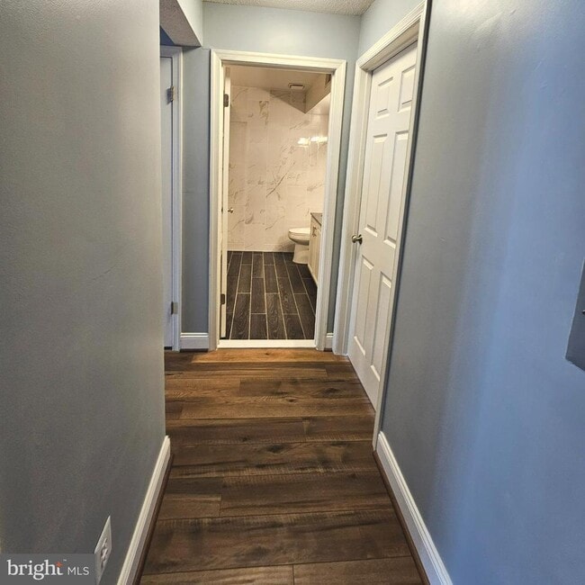 Building Photo - 7009 Birkenhead Pl