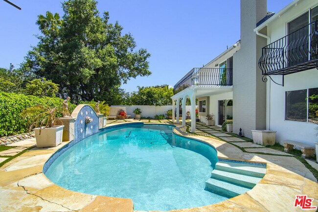 Building Photo - 5020 Dantes View Dr