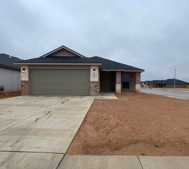 Primary Photo - Newer Construction