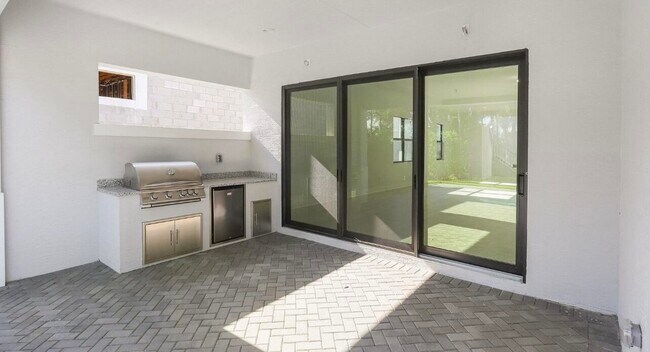 Building Photo - 13174 Artisan Cir