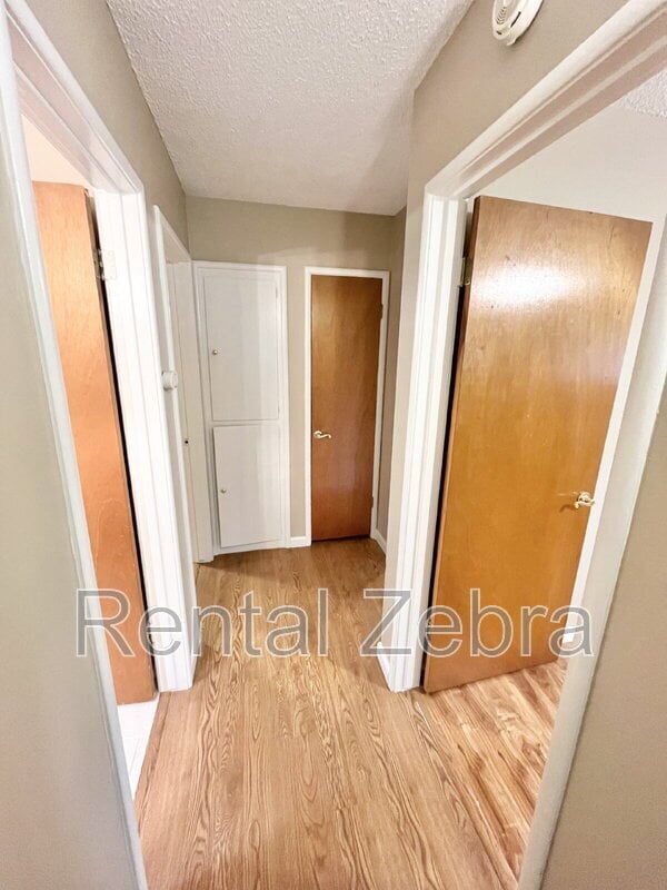 Building Photo - 2661 Hoover Ct