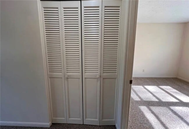 Building Photo - 291 Mulberry Ave