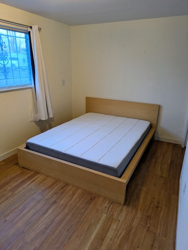 Building Photo - 1340 Dawson Dr