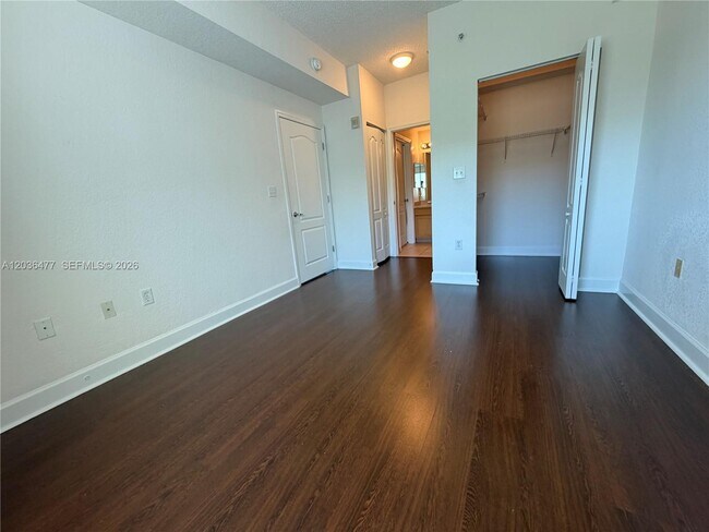 Building Photo - 6001 SW 70th St