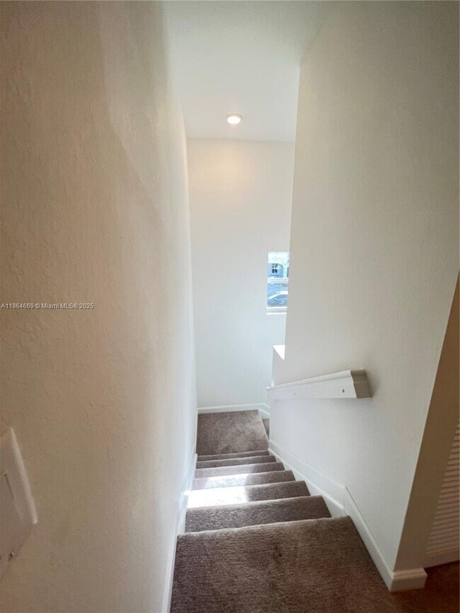 Building Photo - 16221 SW 290th Terrace