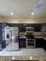 Building Photo - 9424 SW 171st Pl