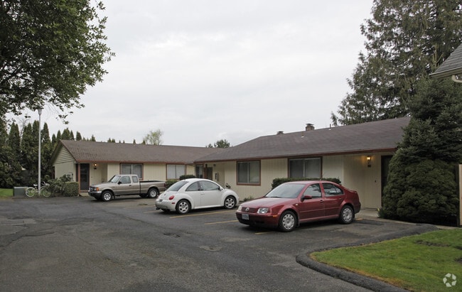 Building Photo - Myrtlewood Apartments