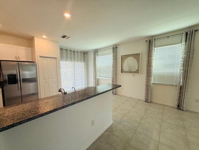 Building Photo - Townhouse in Land O' Lakes - The Townes at Lake Thomas