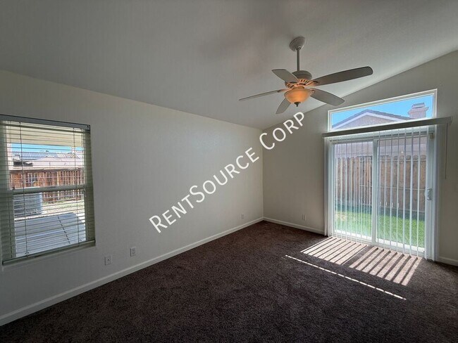 Building Photo - 2240 Westpark Dr