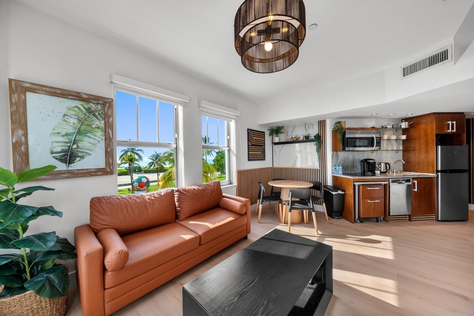 Building Photo - 1036 Ocean Dr