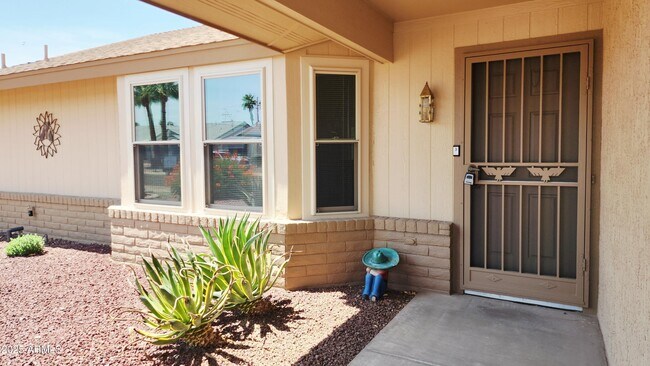 Building Photo - 14227 W Yosemite Dr