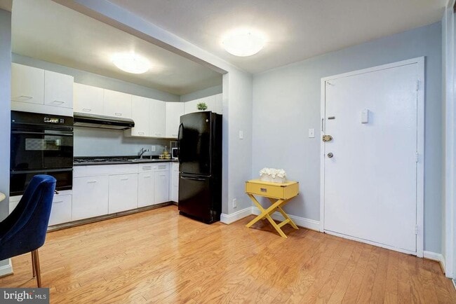 Building Photo - 2401 H St NW