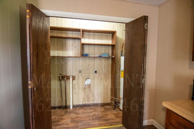 Building Photo - 1-Bedroom + Bonus Room 1-Bathroom Home