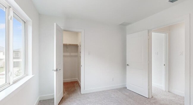 Building Photo - 21623 Lampeter River Ln