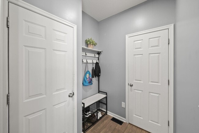 Building Photo - 1059 Honeycomb Ln
