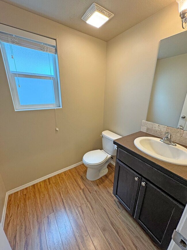Building Photo - 368 Stone Fly Dr