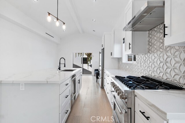 Building Photo - 4941 Hesperia Ave